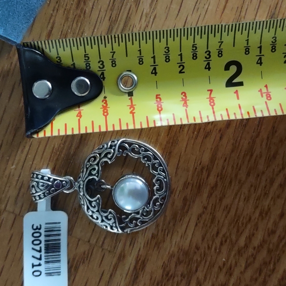 Nwt pendant - Picture 3 of 4